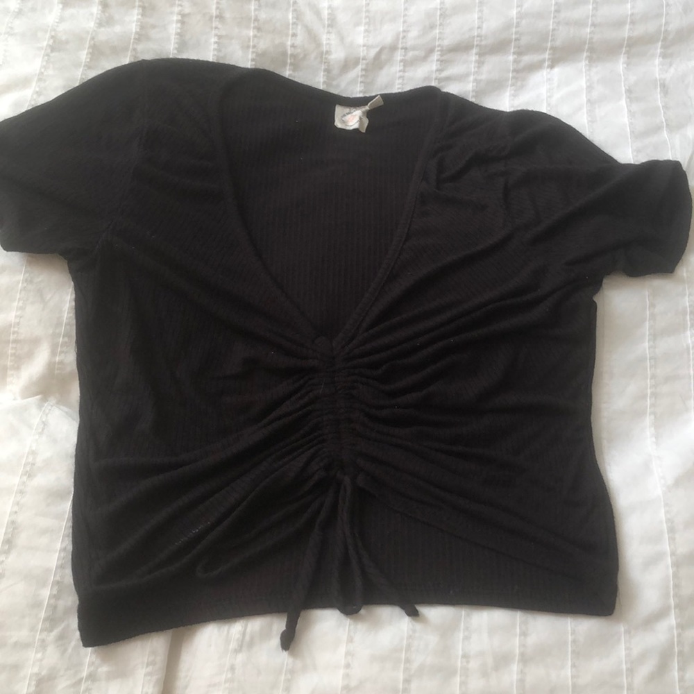 Black ribbed short sleeve adjustable top